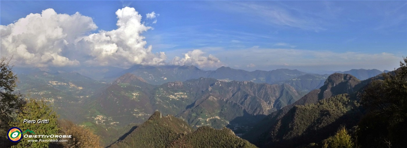 68 Vista panoramica verso la Val Brembana.jpg